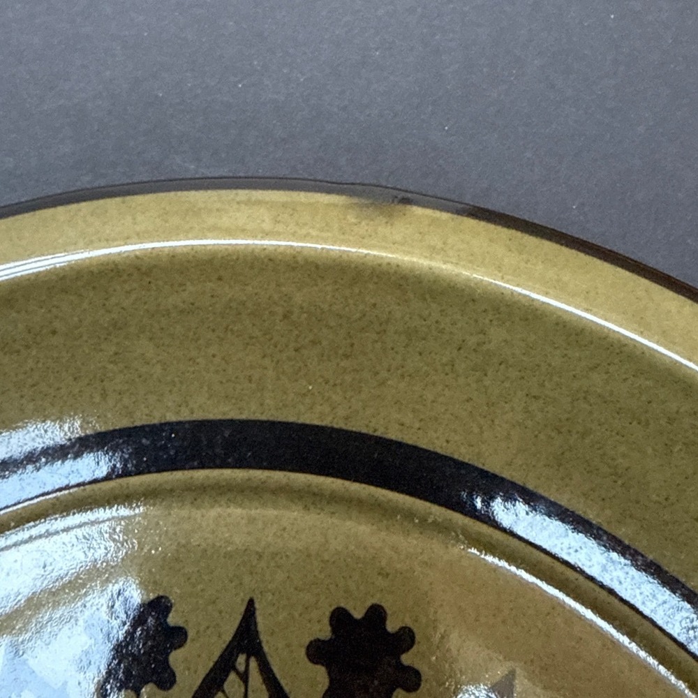 Fashion Manor Saracen Stoneware Dinner Plate Olive Green Black Japan 11" - Picture 5 of 5